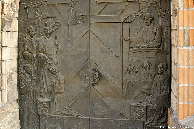 Chojna: 'Drzwi śmierci' w Kościele Mariackim